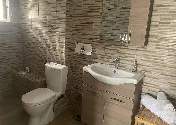 Royal View In Mani Daire